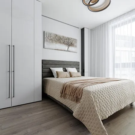 Lejlighed Cohost I Amazing Apt, W-balcony, A-c And Garage Parking, Center Vilnius